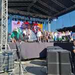 Laureaci miejsc 1-3 w pierwszym etapie Bitwy Regionów w Siechnicach podczas wręczania nagród i dyplomów