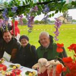 Komisja konkursowa w trakcie oceny potrawy podczas I Etapu konkursu kulinarnego Bitwa Regionów  w Niezdrowicach