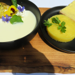 Zwycięska potrawa: Poliwka na serwatce z kartoflami i pajda chleba z masłem