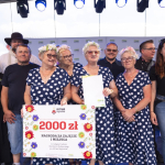 Przedstawiciele zwycięskiego koła: Nadmorskie Koła Gospodyń Wiejskich w Rusinowie 