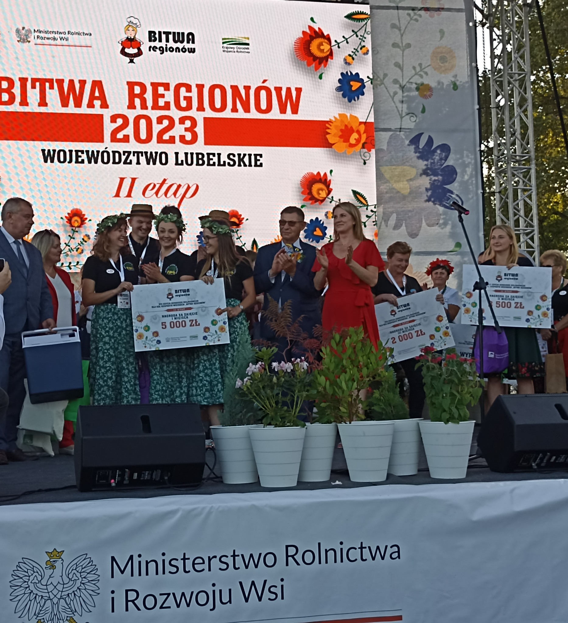 Read more about the article Etap wojewódzki „Bitwy Regionów” zakończony – 16 potraw zaprezentuje się w finale już 7 października!