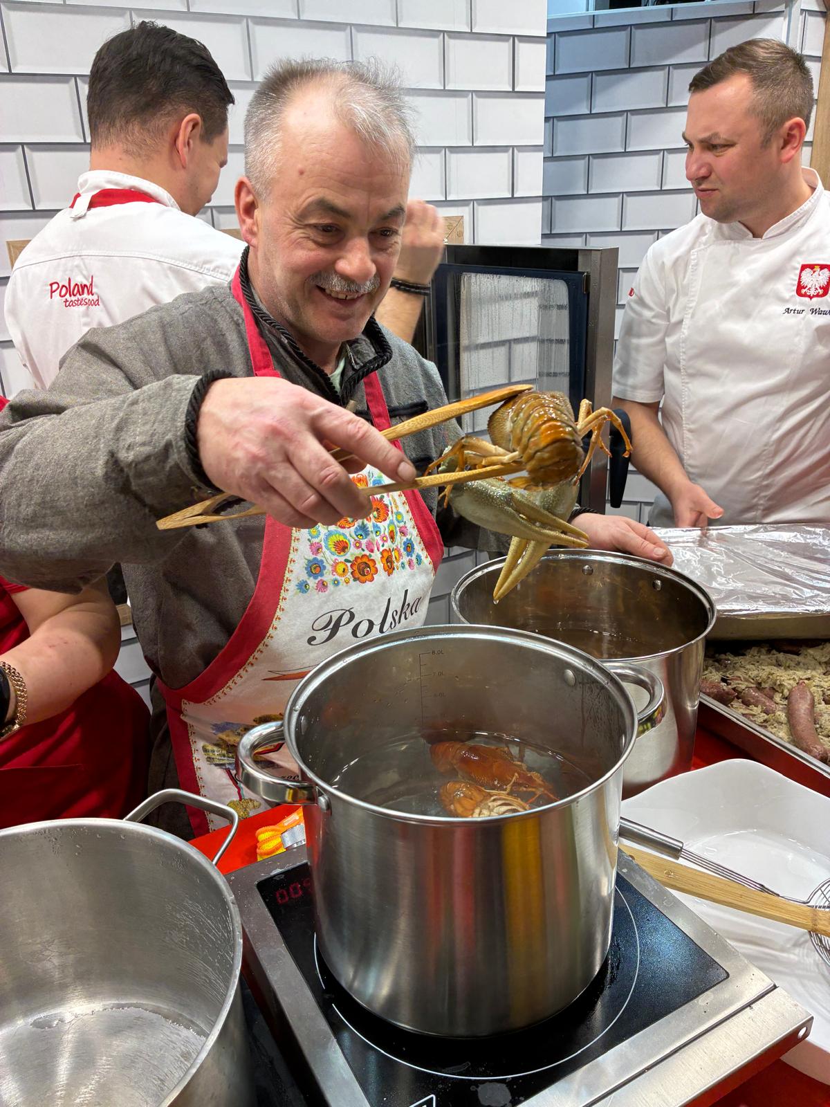 Read more about the article Mazowieckie smaki, czyli zwycięzcy X edycji „Bitwy Regionów” na 100. Grüne Woche w Berlinie